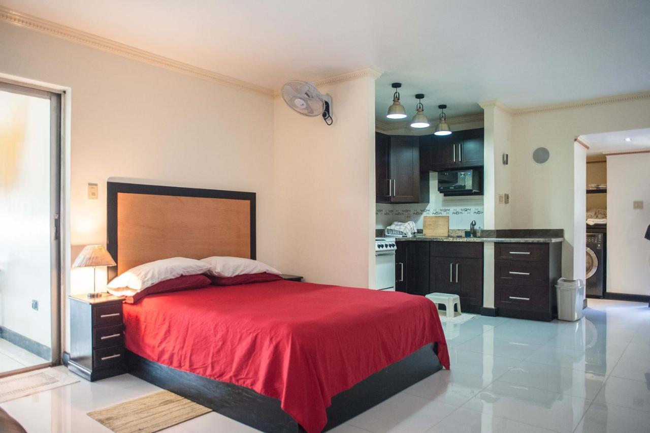 Beach Condos -Montego Bay Club Beach Resort Extérieur photo